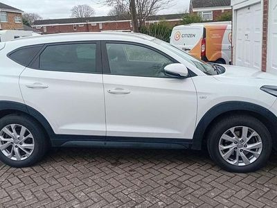 Used Hyundai Tucson SE 2020 White SUV