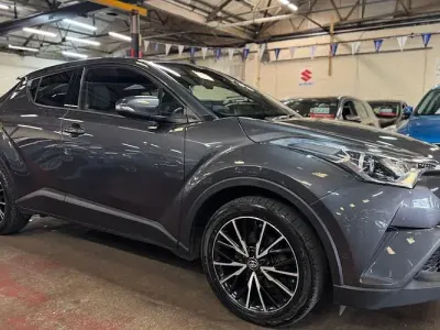 Begagnad Toyota C-HR 116 HK (85 kW) 2018 Grå SUV