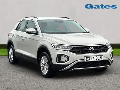 Usado VW T-Roc Life 150 HP (110 kW) 2024 Cinzento SUV