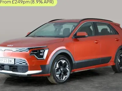 Used Kia Niro 150 kW (204 HP) 2023 Orange SUV