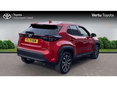 Used Toyota Yaris Cross Design 113 HP (83 kW) 2021 Red SUV