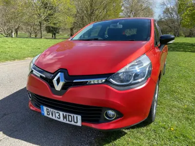 Second-hand Renault Clio IV Dynamique 75 CP (55 kW) 2013 Roșu Hatchback