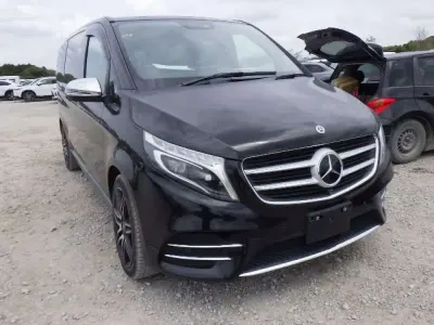 Used Mercedes V220 AMG line 163 HP (119 kW) 2019 Black MPV