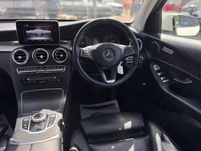 Used Mercedes GLC220 170 HP (125 kW) 2018 White SUV