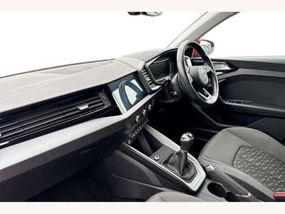 Used Audi A1 Sport 110 HP (80 kW) 2022 Red SUV