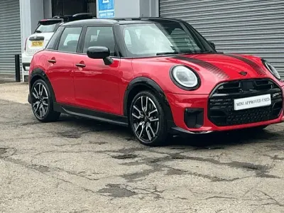 Used Mini Cooper S Hatch 201 HP (147 kW) 2024 Red Hatchback