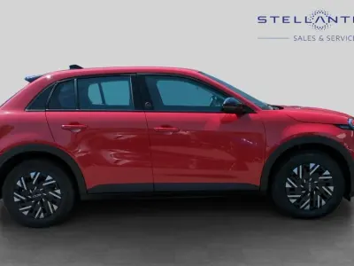 Used Fiat 600E Red 113 kW (154 HP) 2024 Red SUV