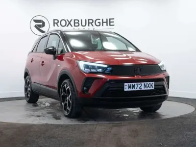 Usado Vauxhall Crossland Ultimate 130 CV (95 kW) 2022 Rojo SUV