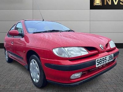 Used Renault Mégane 1998 Red Hatchback