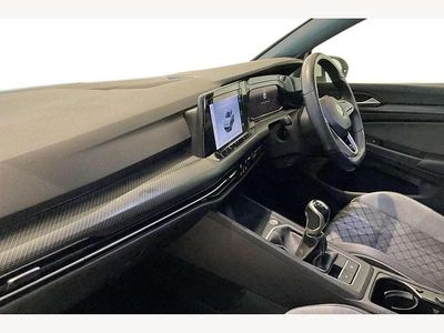 Used VW Golf VII R-line 130 HP (95 kW) 2021 White Hatchback