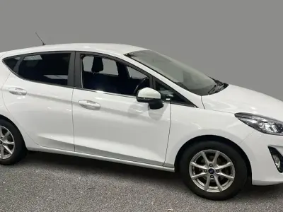 Used Ford Fiesta Zetec 86 HP (63 kW) 2018 White Hatchback