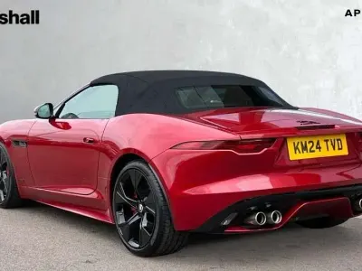 Usado Jaguar F-Type Supercharged 450 CV (330 kW) 2024 Rojo Descapotable