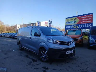 Used Toyota Proace 140 HP (102 kW) 2023 Grey MPV