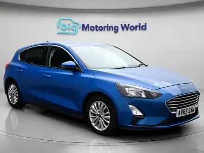 Begagnad Ford Focus Titanium 125 HK (91 kW) 2019 Halvkombi