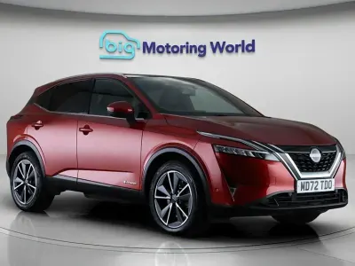Begagnad Nissan Qashqai S 190 HK (139 kW) 2023 Röd SUV