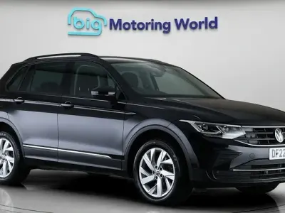 Used VW Tiguan Life 245 HP (180 kW) 2022 Black SUV