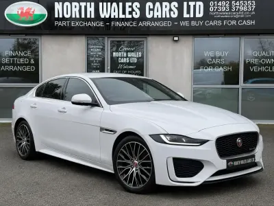 Used Jaguar XE R-Dynamic 180 HP (132 kW) 2019 White Sedan