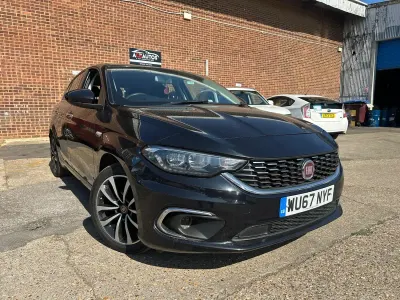 Used Fiat Tipo Lounge 95 HP (69 kW) 2017 Black Hatchback