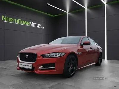Used Jaguar XE R-Sport 180 HP (132 kW) 2017 Red Sedan