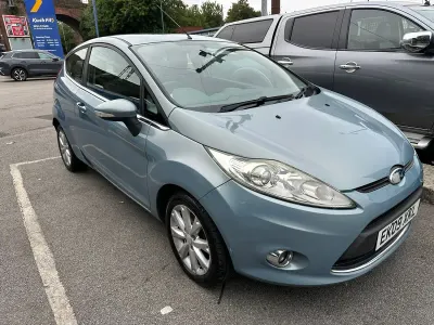Used Ford Fiesta Zetec 96 HP (70 kW) 2009 Blue Hatchback