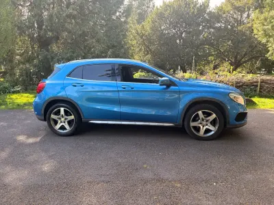 Begagnad Mercedes GLA200 AMG line 2015 Blå SUV