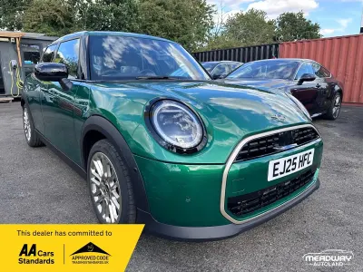 Used Mini Cooper Exclusive 2025 Green Hatchback