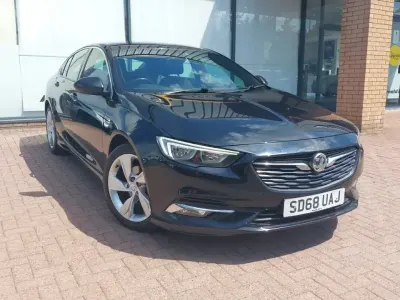 Used Vauxhall Insignia SRi 165 HP (121 kW) 2018 Blue Hatchback