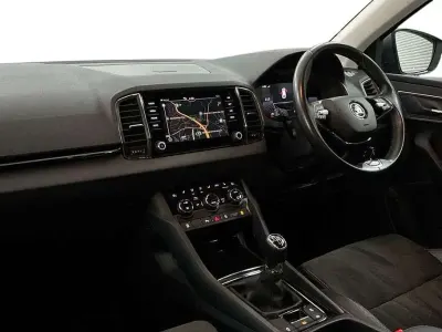 Used Skoda Karoq SE L 150 HP (110 kW) 2023 Graphite grey metallic SUV
