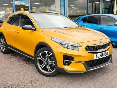 Usado Kia XCeed First Edition 140 HP (102 kW) 2020 Amarelo SUV