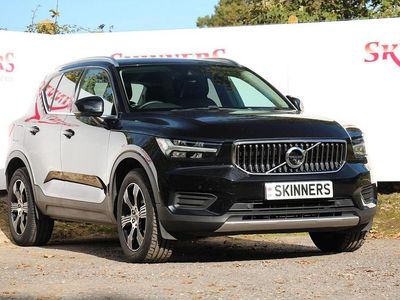 Black Used 2022 Volvo XC40 Inscription SUV | £24,795 (A bit pricey)