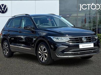 Begagnad VW Tiguan Active 150 HK (110 kW) 2022 Svart SUV