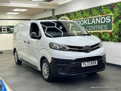 White Used 2024 Toyota Proace MPV | £15,885 (A bit pricey)