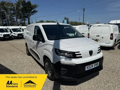 Used Peugeot Partner 131 HP (96 kW) 2024 White MPV