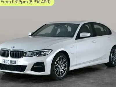 Begagnad BMW 330e M Sport 292 HK (214 kW) 2020 Vit Sedan