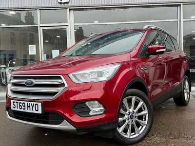 Used Ford Kuga Titanium 180 HP (132 kW) 2019 Red SUV