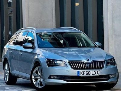 Used Skoda Superb SE L Executive 150 HP (110 kW) 2019 Silver Estate