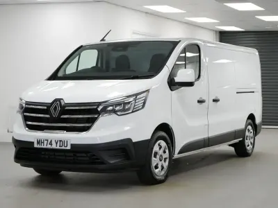 New Renault Trafic 150 HP (110 kW) 2025 White