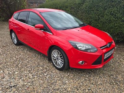 Usado Ford Focus Zetec 2014 Vermelho Citadino