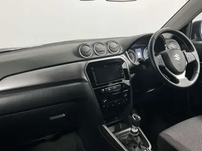 Używany Suzuki Vitara SZ-T 129 KM (94 kW) 2021 Niebieski SUV