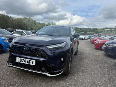 Begagnad Toyota RAV4 Design 2024 Blå SUV