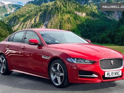 Used Jaguar XE Ingenium 200 HP (147 kW) 2019 Red Sedan