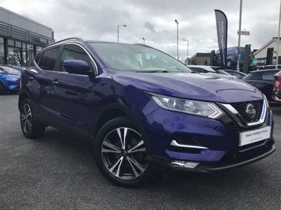 used Nissan Qashqai i 1.3 DiG-T N-Connecta 5dr [Glass Roof Pack] SUV