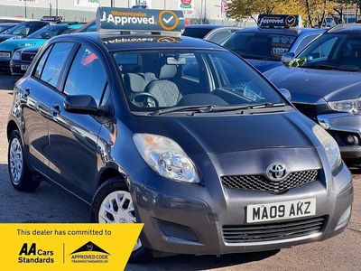 Grey Used 2009 Toyota Yaris Hatchback | £4,975 (Fair price)