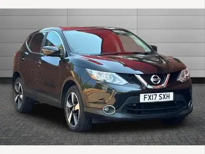 Used Nissan Qashqai N-Connecta 108 HP (79 kW) 2017 Black SUV