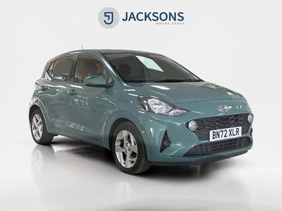Used Hyundai i10 SE 67 HP (49 kW) 2023 Green Hatchback