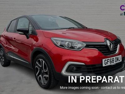 Used Renault Captur Iconic 90 HP (66 kW) 2018 Red/black SUV