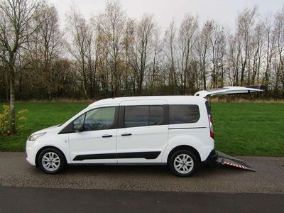 Used Ford Grand Tourneo Connect Zetec 100 HP (73 kW) 2019 Silver MPV