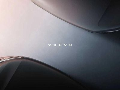 Used Volvo XC60 Core 247 HP (181 kW) 2023 Blue SUV