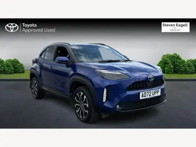 Second-hand Toyota Yaris Hybrid Design 2022 Albastru Hatchback