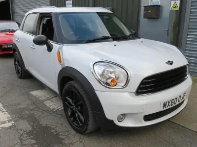 Used Mini One D 90 HP (66 kW) 2011 White Hatchback
